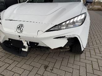 MG MG4 Electric Trophy Extended Range 77kWh 245PK Aut. Luxury picture 37