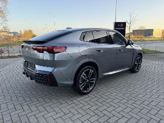 BMW iX2 eDrive20 73kWh 204PK Aut. M-Sport VOLL! picture 10