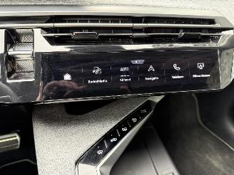 Peugeot e-5008 GT NEW MODEL! 73kWh 214PK Aut. 7-personen picture 27