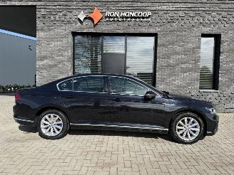 krockskadad bil auto Volkswagen Passat GTE 1.4 TSI PHEV 218PK DSG6 2020/6