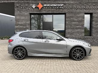 skadebil auto BMW 1-serie M-SPORT FULL OPTIONS! 118i 136PK Steptronic 2024/3