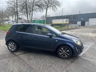 Opel Corsa 5 deurs Airco! NAP! Minimale schade picture 2