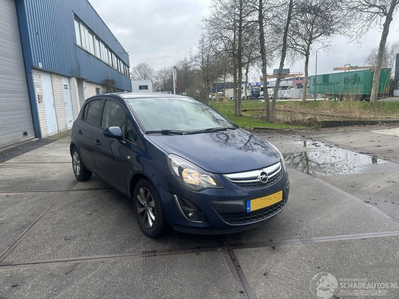 Opel Corsa 5 deurs Airco! NAP! Minimale schade