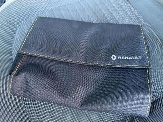 Renault Twingo 2016 Airco! NAP! picture 12