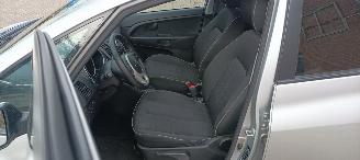 Kia Venga Automaat picture 11