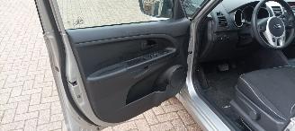 Kia Venga Automaat picture 9