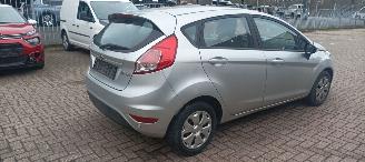 Ford Fiesta  picture 7