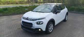  Citroën C3 Shine Bj:10-2018 1.5-HDI 102pk Euro-6  Climatecontrol 1e Eigenaar CruiseControl Stoelverwarming Lichtautomaat Regensensor Drivelane assistent Automatisch dimmende binnenspiegel 4xElektrische ramen Elektrische-spiegels met parkeerstand Parkeersensoren acht 2018/10