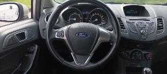 Ford Fiesta 1.5-Diesel 75pk Airco Stoelverwarming leren stuurwiel Led koplampen Pdc Control picture 18
