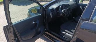Volkswagen Polo 1.4-TDI 75pk euro-6 Climatecontrol Stoelverwarming Regensensor leren stuurwiel mistlampen Elektrische ramen Elektrische-spiegels met verwarming Centrale vergrendeling met afstandsbediening Start-Stop systeem 15-inch velgen Front radar assistent picture 15