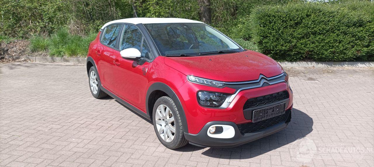Citroën C3 1.2-12v Airco Stoelverwarming Lichtautomaat cruisecontrol Dab Radio elektrische buitenspiegels met verwarming Centrale vergrendeling met afstandsbediening Start-Stop systeem 16-inch velgen