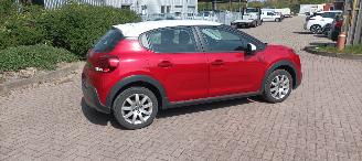 Citroën C3 1.2-12v Airco Stoelverwarming Lichtautomaat cruisecontrol Dab Radio elektrische buitenspiegels met verwarming Centrale vergrendeling met afstandsbediening Start-Stop systeem 16-inch velgen picture 3