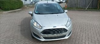 Ford Fiesta 1.5-TDCI airco Stoelverwarming leren stuurwiel led verlichting elektrische inklapbare buitenspiegels met verwarming Centrale vergrendeling met afstandsbediening Parkeersensoren voor en achter picture 13