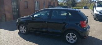 Volkswagen Polo 1.4-TDI Euro-6 Climatecontrol Stoelverwarming Regensensor leren stuurwiel mistlampen Elektrische ramen Elektrische-spiegels met verwarming Centrale vergrendeling met afstandsbediening Start-Stop systeem 15-inch velgen picture 6