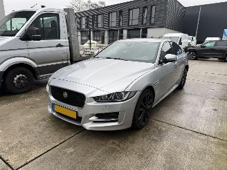 skadebil auto Jaguar XE 2.0 D Portfolio -NAVI-PDC-LEDER-CLIMA 2016/5