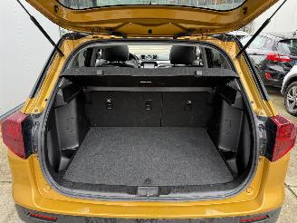 Suzuki Vitara 1.4 Boosterjet Style Smart Hybrid-LEDER-PANO-CAMERA-NAVI picture 10
