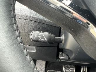 Skoda Superb 1.4 PLUG IN HYBRID AUTOMAAT-PANO-NAVI-CAMERA picture 25