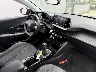 Peugeot 208 1.2 PureTech Allure Pack -NAVI-PDC-CAMERA picture 6