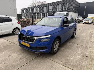 Damaged car Skoda Kamiq 1.0 TSI SPORT BUSINESS-NAVI-PDC 2021/3