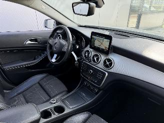 Mercedes GLA 200d PRESTIGE AUTOMAAT-PANO-NAVI-PDC picture 6