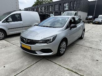 Unfallwagen Opel Astra 1.2 Blits Elegance -NAVI-CAMERA-KEYLESS-PDC 2021/10