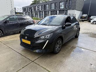 Schadeauto Peugeot 208 EV Allure Pack 50 kWh-NAVI-CAMERA-PDC 2023/5