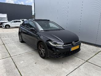 Schadeauto Volkswagen Polo 1.0 TSI R-LINE-PANO-NAVI-CAMERA-CRUISE-PDC 2024/11