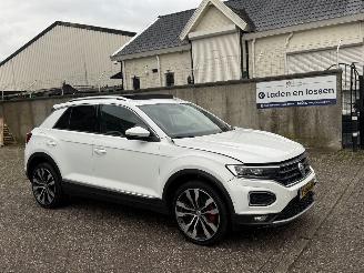 Coche accidentado Volkswagen T-Roc 2.0 TSI 190Pk 4Motion DSG Sport Pano Beats 2017/11