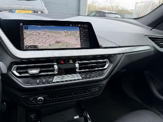 BMW 2-serie M235I XDRIVE 306Pk Pano Head-Up picture 10