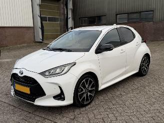 Coche accidentado Toyota Yaris 1.5 Hybrid Executive NAP Nederlandse Auto Keyless 2021/11