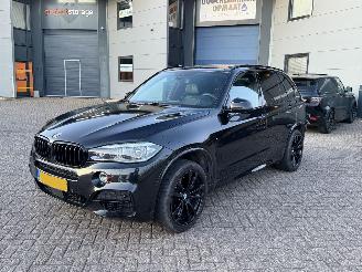 krockskadad bil auto BMW X5 M50D 381Pk Pano Harman Kardon Head-Up 2014/8
