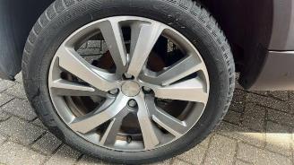 Peugeot 2008 2008 (CU), MPV, 2013 / 2019 1.2 12V e-THP PureTech 110 picture 9