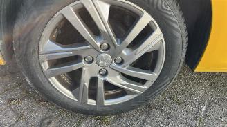 Peugeot 208 208 II (UB/UH/UP), Hatchback 5-drs, 2019 1.2 Vti 12V PureTech 75 picture 13