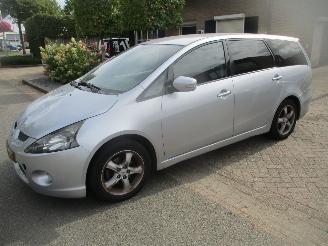  Mitsubishi Grandis 2.4 -16V INTENSE AUTOMAAT 7 PERSOONS 2005/2