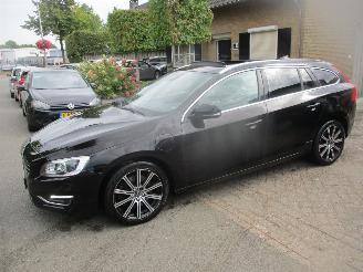  Volvo V-60 2.4 D6 AWD PLUG-IN HYBRID R-DESIGN 2015/5