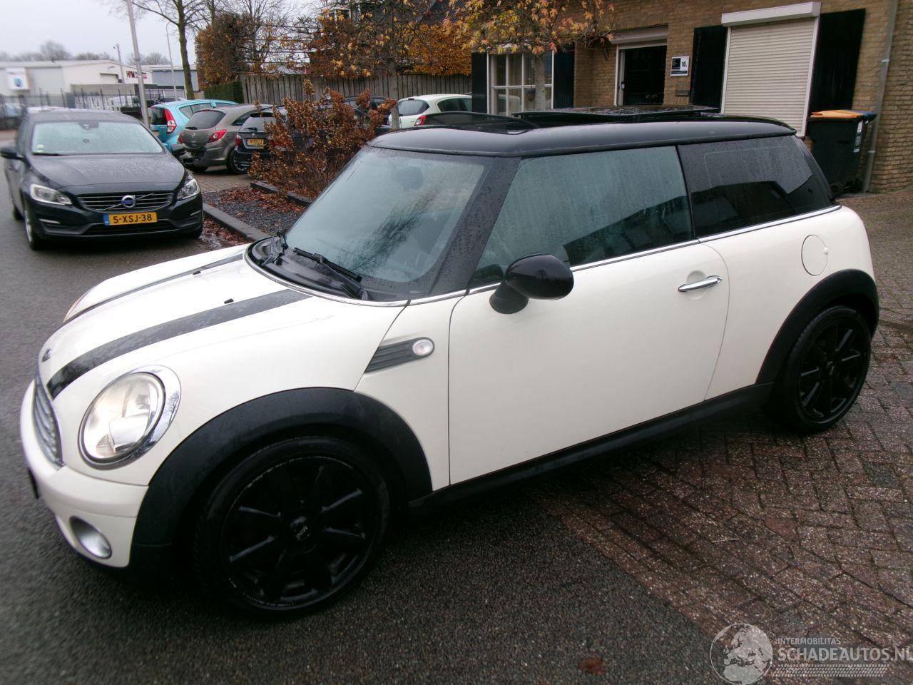 Mini Cooper PEPPER 1.6 I CLIMA PANO