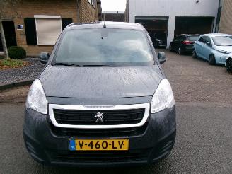 Peugeot Partner 1.6 HDI 75 PREMIUM PACK AIRCO NAVI picture 4