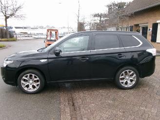 Mitsubishi Outlander 2.0 PHEV INSTYLE+ picture 2