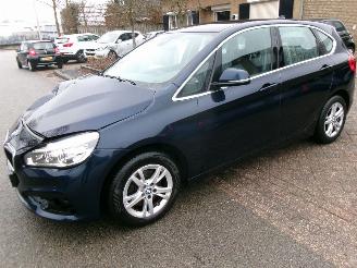 skadebil auto BMW 2-serie 218 LUXURY ACTIVE TOURER 2015/1