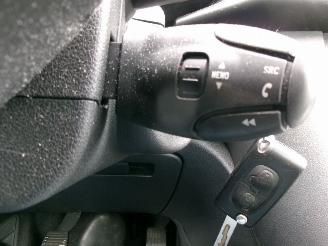 Peugeot 3008 1.6 VTI STYLE CLIMA PANO picture 17