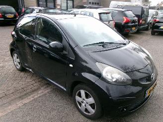 Toyota Aygo 1.0-12V  SPORT AIRCO picture 4
