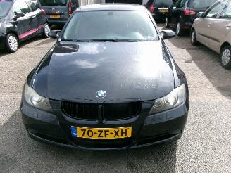 BMW 3-serie 318 I BUSINESS LINE CLIMA NAVI SEDAN picture 3