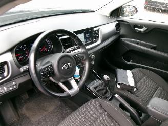 Kia Stonic 1.0 T-GDI DYNAMIC PLUSLINE picture 13