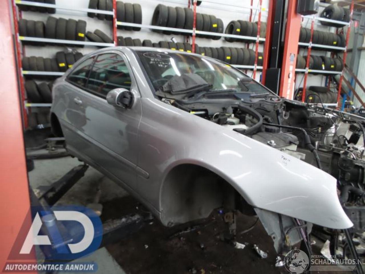 Mercedes C-klasse C Sportcoupe (C203), Hatchback, 2000 / 2008 2.2 C-220 CDI 16V