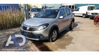 Démontage voiture Dacia Sandero Sandero I (BS), Hatchback, 2008 / 2013 1.5 dCi 70 2010