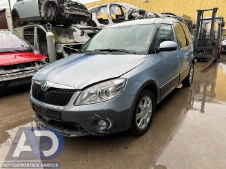 Dezmembrări autoturisme Skoda Roomster Roomster (5J), MPV, 2006 / 2015 1.2 TSI 2011/1