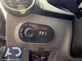 Seat Ibiza Ibiza III (6L1), Hatchback, 2002 / 2009 1.4 16V 100 picture 16