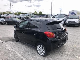 Voiture accidenté Mitsubishi Space-star 1.2 2013/7