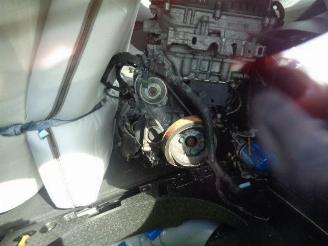 Peugeot 2008 1.2 picture 13