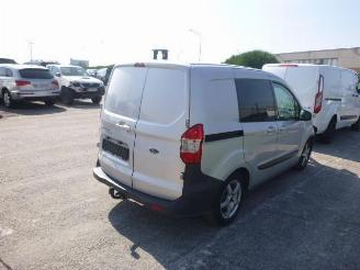 krockskadad bil bedrijf Ford Transit COURIER 1.6 TDCI 2014/9